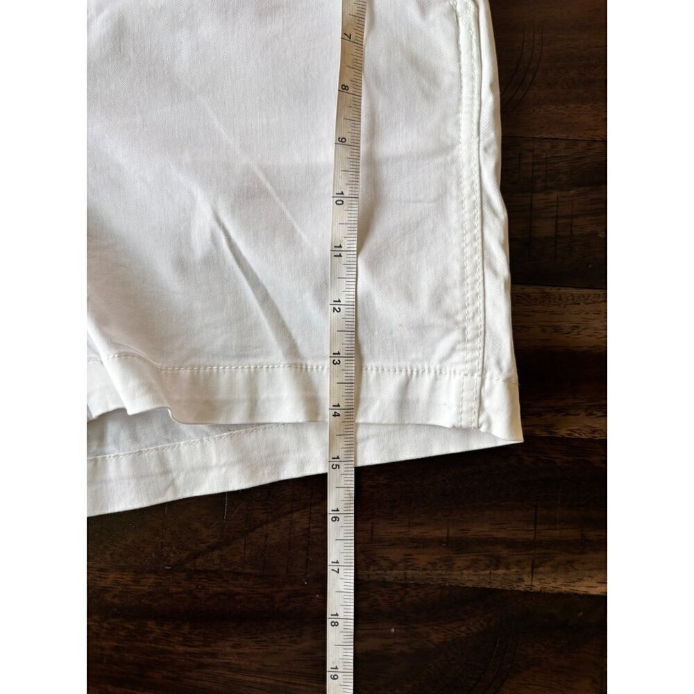 A New Day Women's White Stretch Shorts - Picture 5 of 5